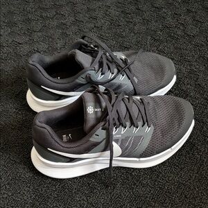 Nike swift running shoes